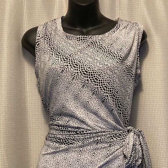 Guess patterned tie waist dress - Picture 2 of 5